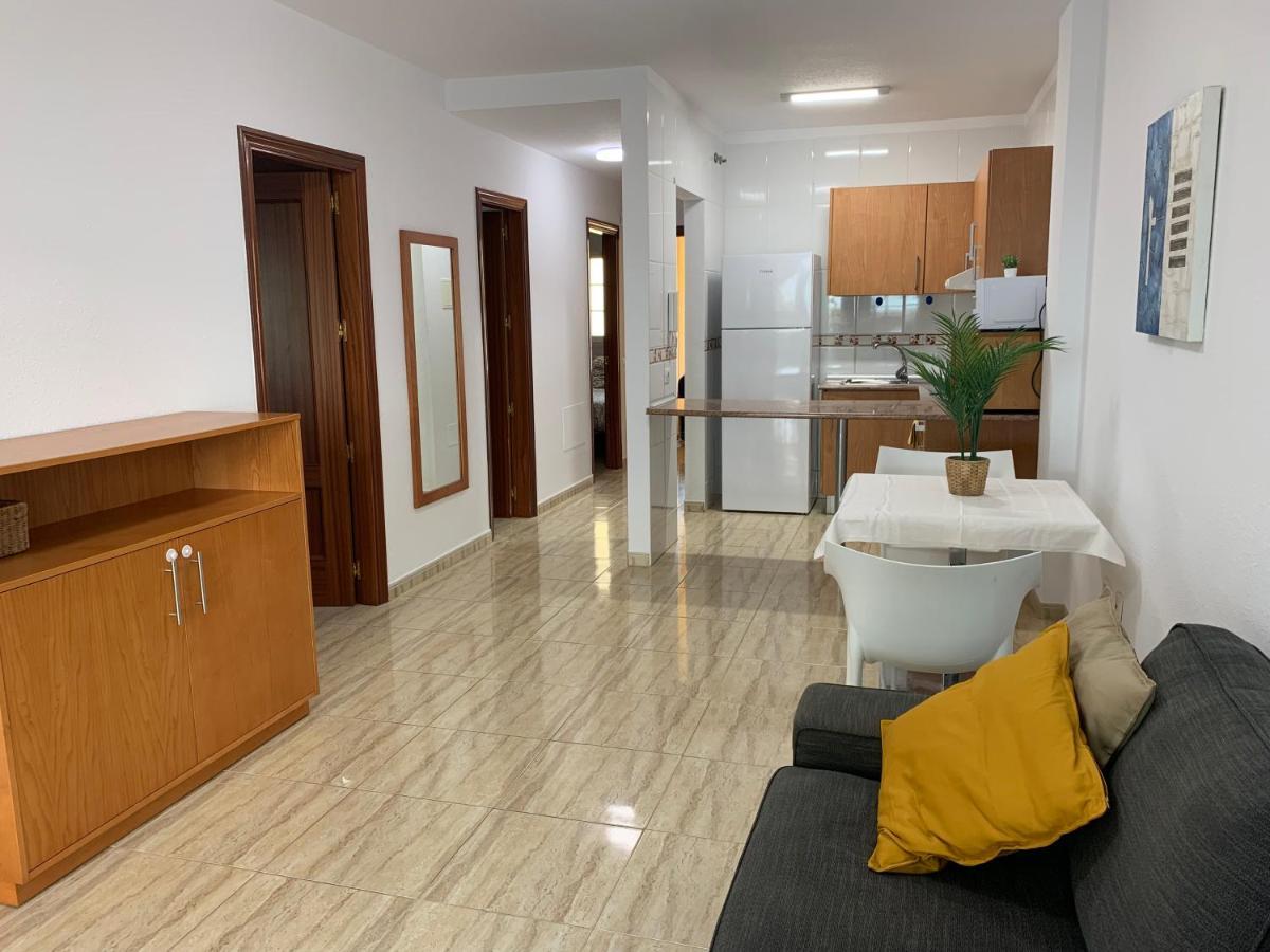 Apartamento Primavera Arona  Εξωτερικό φωτογραφία